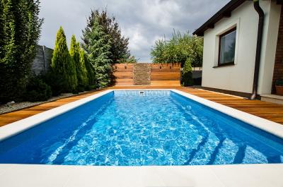 Bazén Compass Pools BRILIANT 66 - 6,6 m - keramický bazén