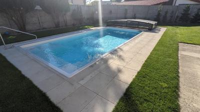 Madlo pro skimmerové bazény délka 1210 mm - z ručně leštěné nerezové oceli AISI-316Ti