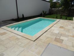 Keramische Pools und Poolabdeckung von Aquapond