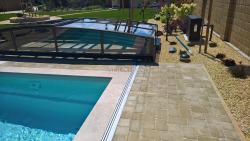 Keramische Pools und Poolabdeckung von Aquapond