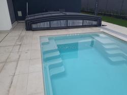 Keramische Pools und Poolabdeckung von Aquapond