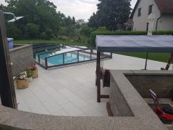 Keramische Pools und Poolabdeckung von Aquapond