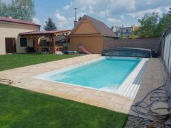 Keramische Pools und Poolabdeckung von Aquapond