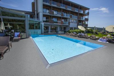 ALKORPLAN DECKING SOLID - Tamno siva; širina 1,65 m, debljina 2,0 mm, rola 21 m - Obloga za bazen