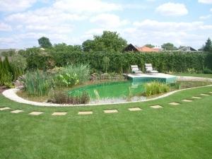 Fürdőtavak, fürdőtó