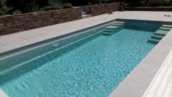 Baseny ceramiczne i zadaszenia firmy Aquapond.