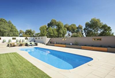 Piscină Compass Pools RIVERINA 106 - 10,6 m - piscină ceramică