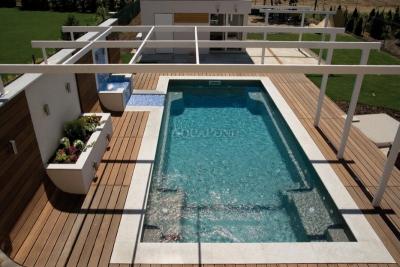 Piscină Compass Pools XL-TRAINER 110FB - 11 m, fund drept - piscină ceramică