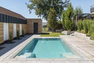 Piscină Compass Pools INFINITY 80 - 8,3 m - piscină ceramică