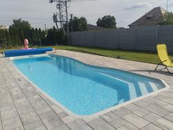 Bazén Compass Pools RIVERINA 106 - 10,6 m - keramický bazén