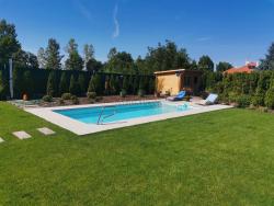 Bazén Compass Pools AQUA NOVA 77 - 7,7m - keramický bazén