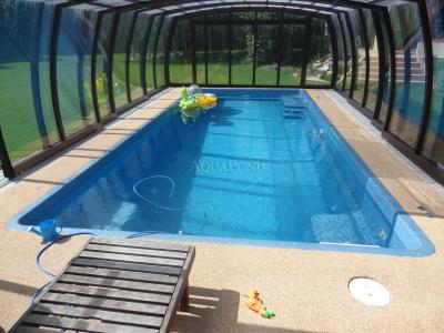 Bazén Compass Pools X-TRAINER 82 - 8,2 m - keramični bazen