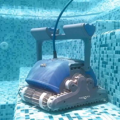 Robotični bazenski sesalnik Maytronics Dolphin M550 IOT CB