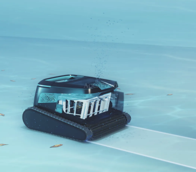 Robotični bazenski sesalnik Maytronics Dolphin Liberty 600